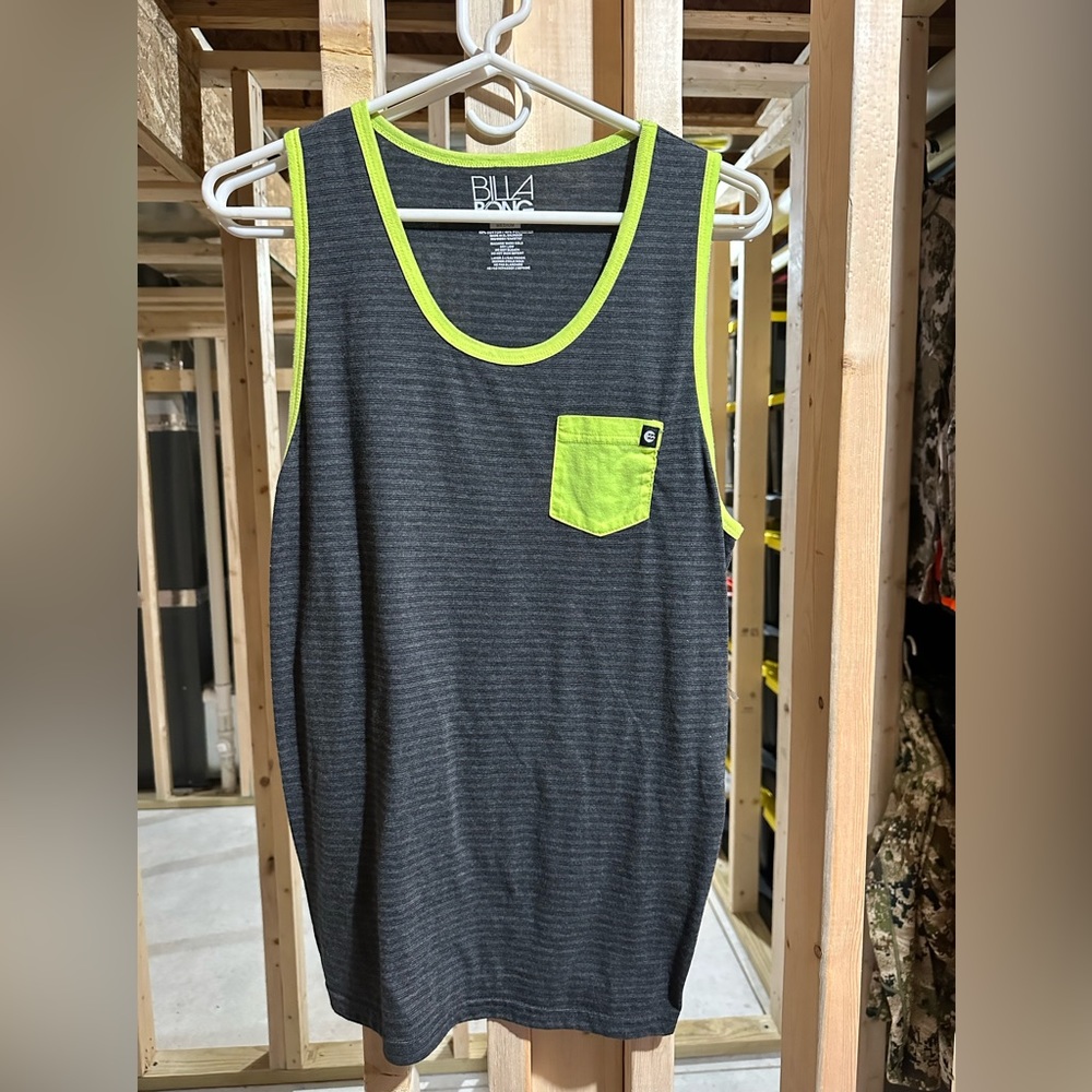 Billabong Grey and Neon Yellow Tank Top Men’s Medium great condition smoke free